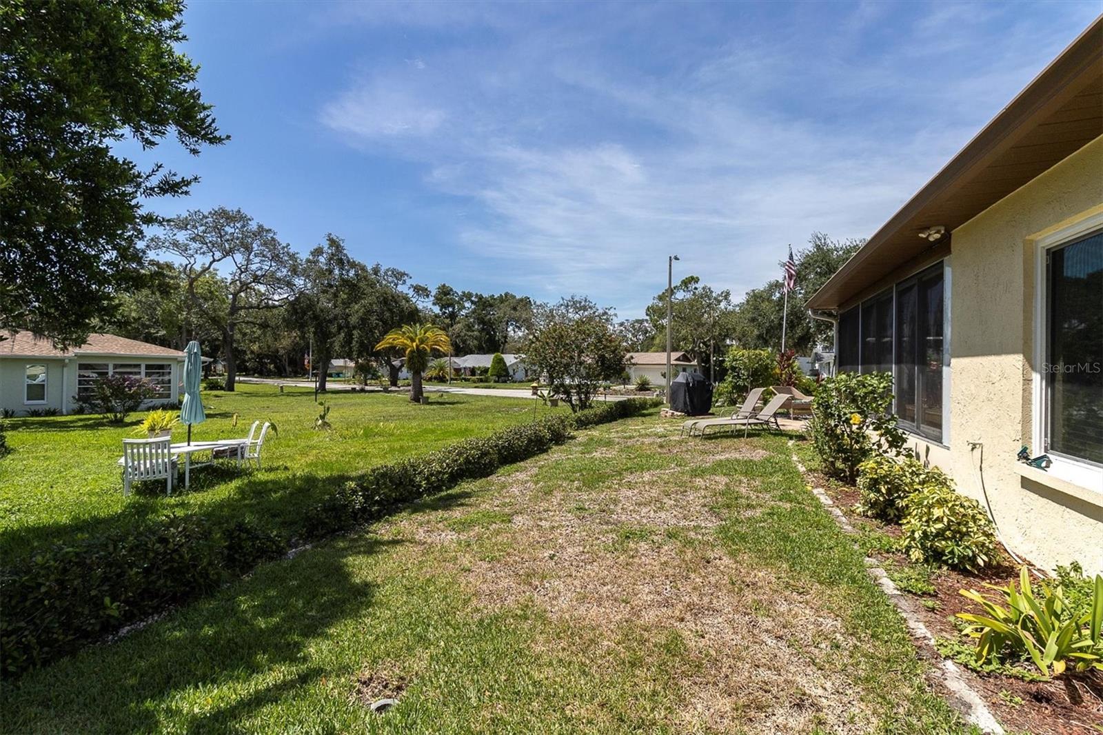Image 17 of 27 For 10531 Meadow Hill Drive