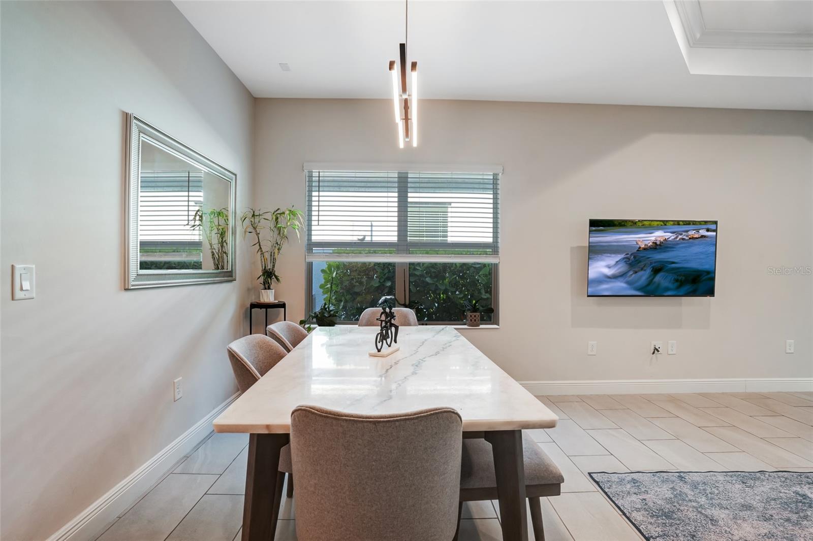 Image 13 of 53 For 7028 Mistral Way