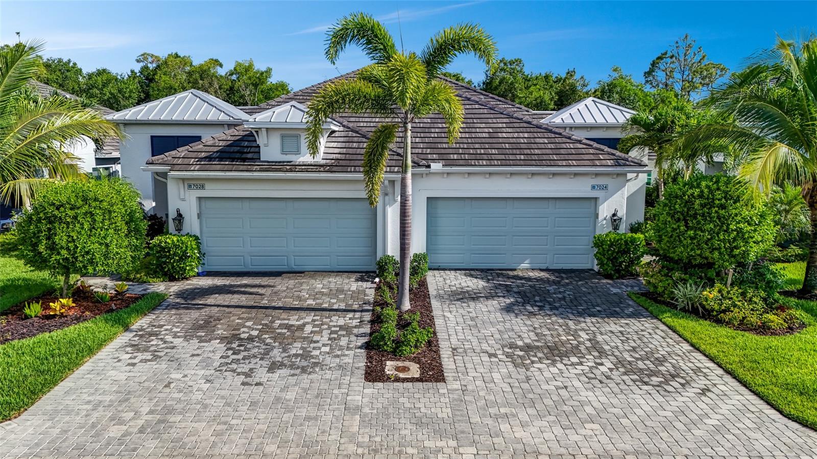 Image 3 of 53 For 7028 Mistral Way