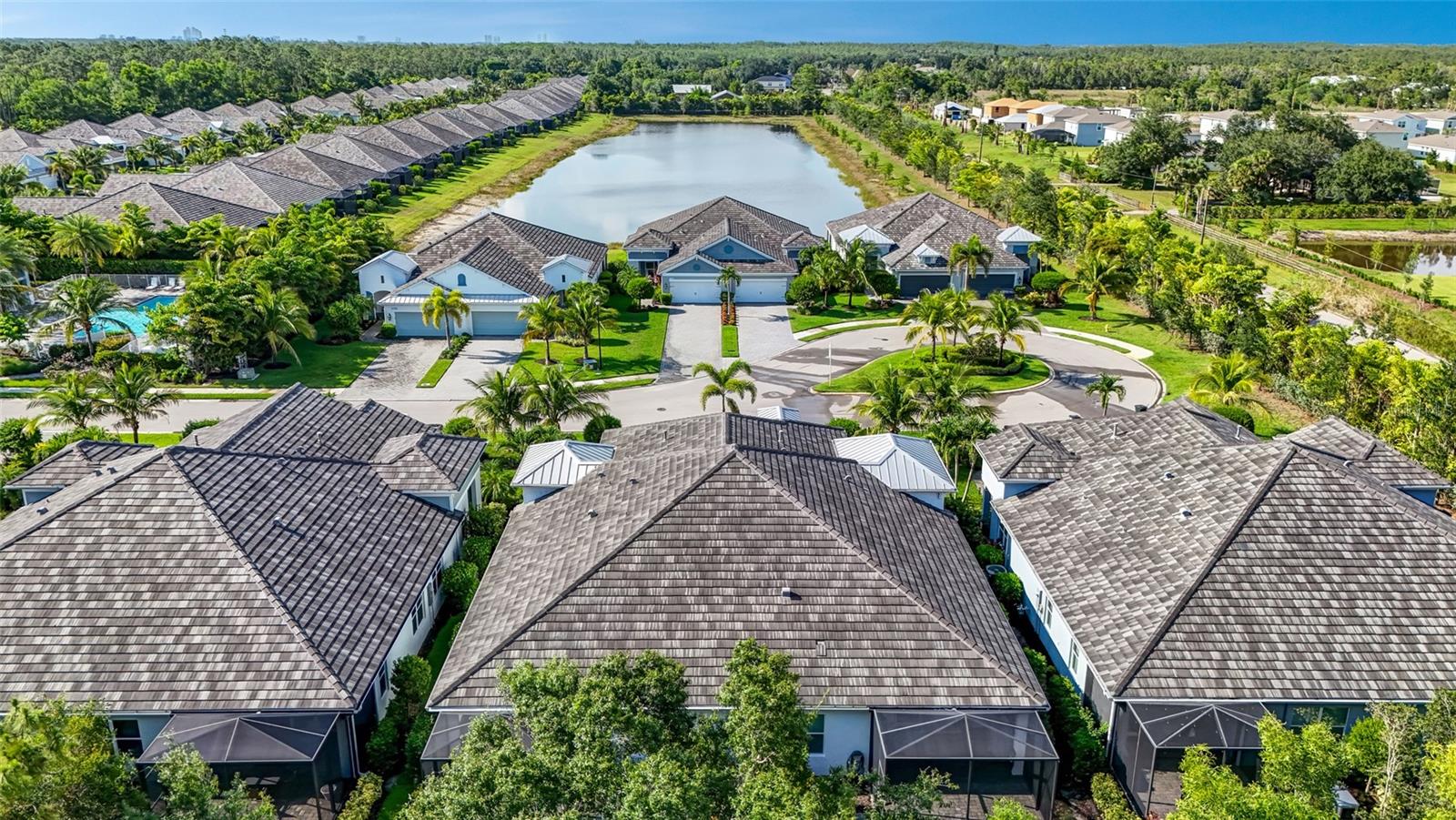 Image 34 of 53 For 7028 Mistral Way