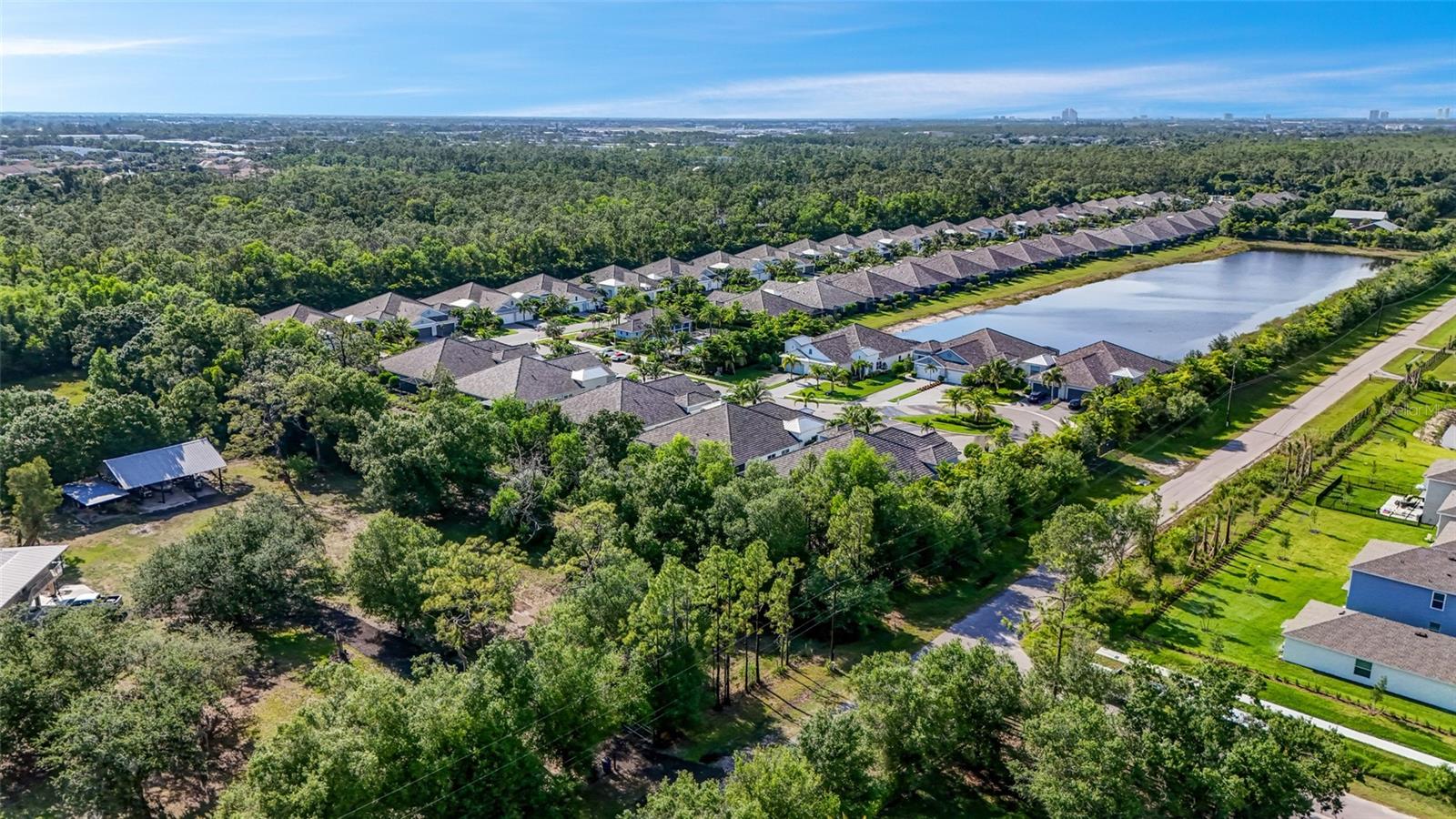 Image 41 of 53 For 7028 Mistral Way