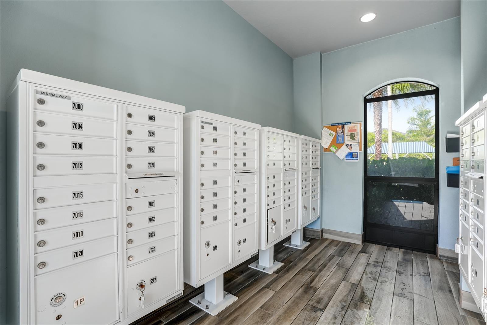 Image 45 of 53 For 7028 Mistral Way