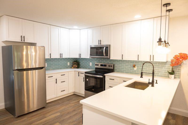 Image 4 of 15 For 4727 98th Avenue