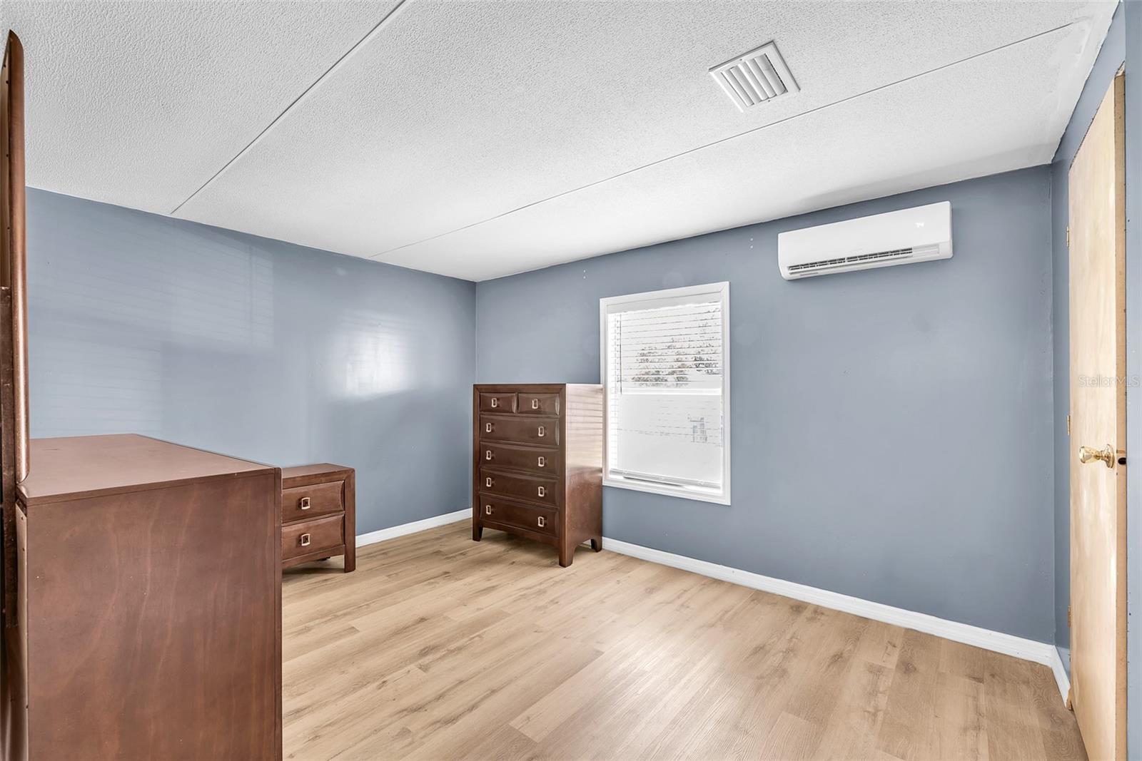 Listing photo id 19 for 12716 Darren Place