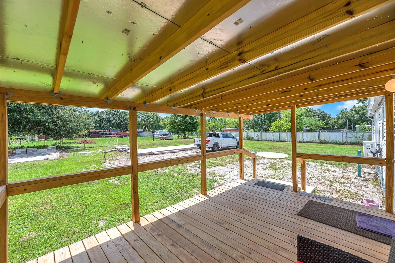 Listing photo id 22 for 12716 Darren Place