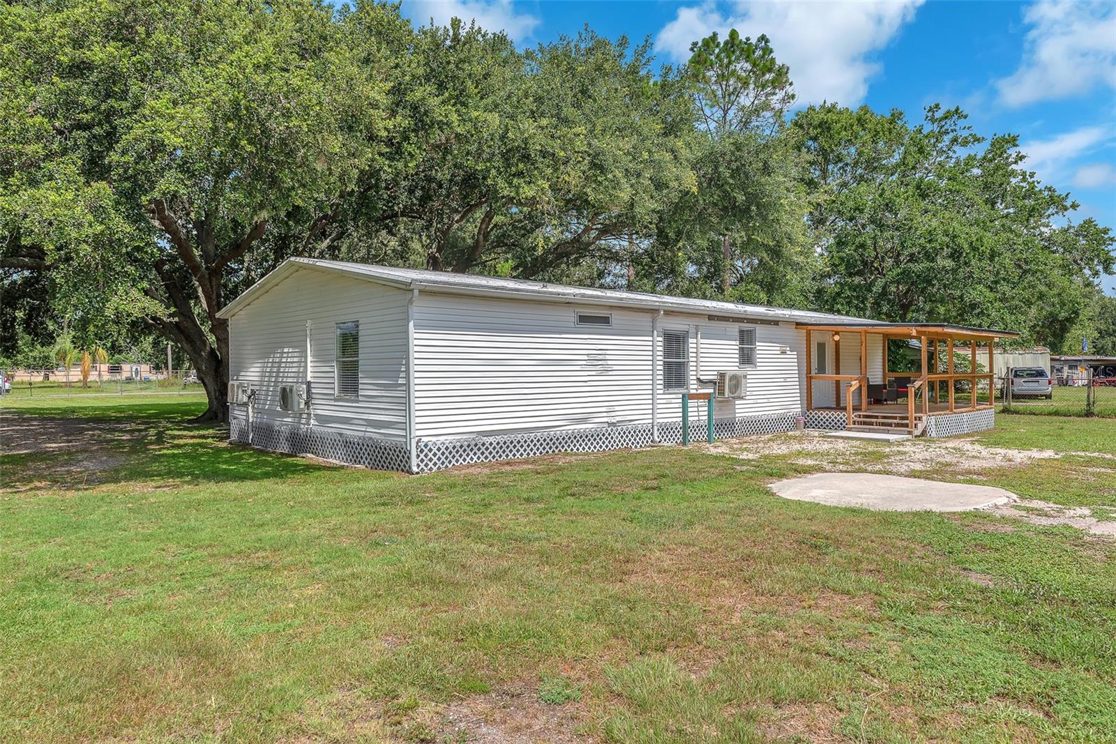 Listing photo id 24 for 12716 Darren Place