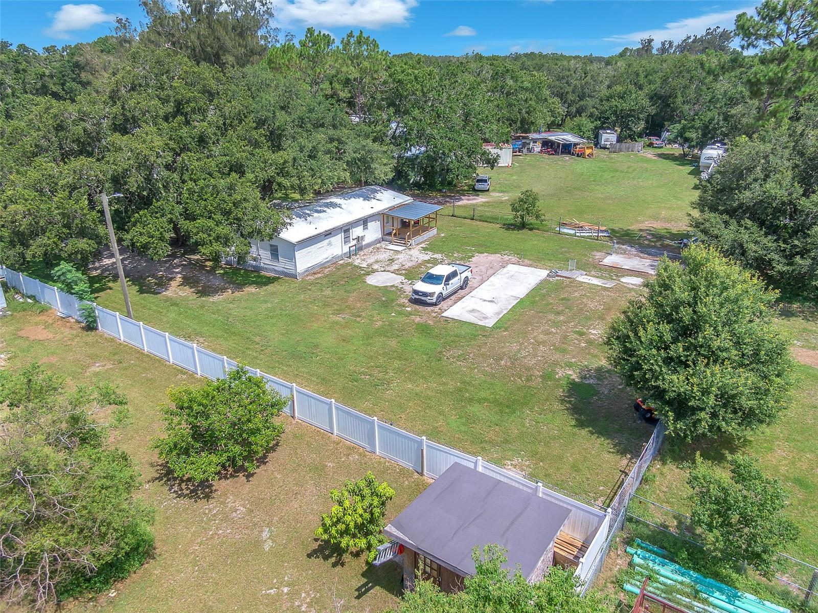 Listing photo id 25 for 12716 Darren Place