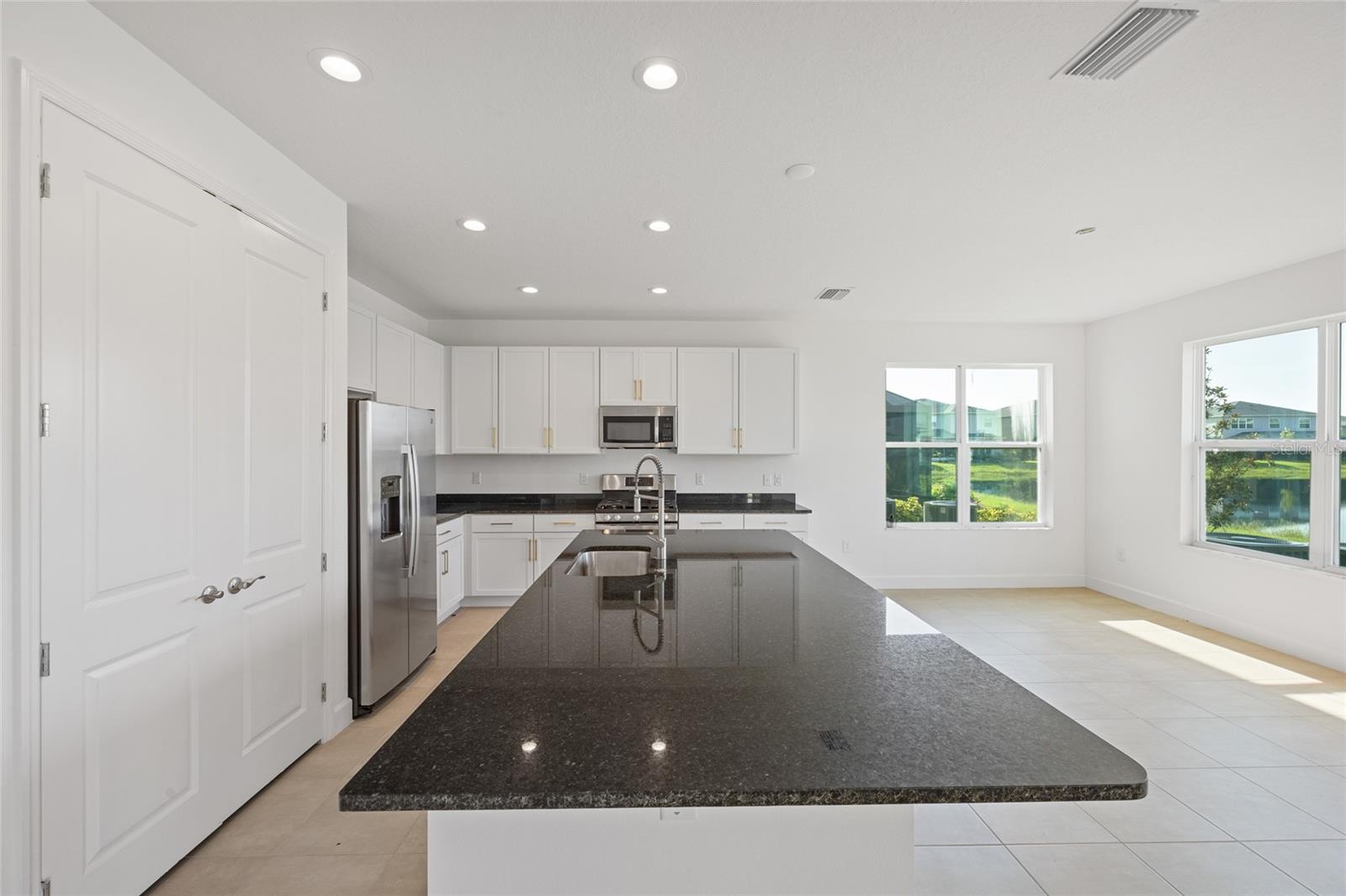 Image 10 of 54 For 32684 Tamarind Grove Lane