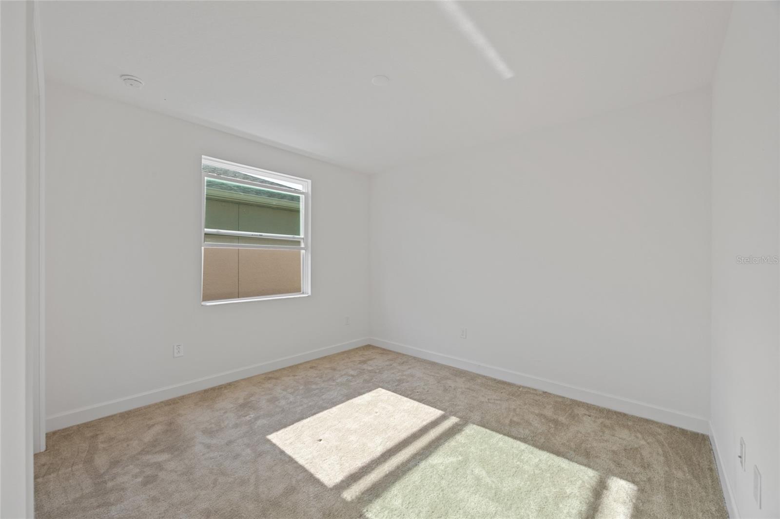 Image 31 of 54 For 32684 Tamarind Grove Lane