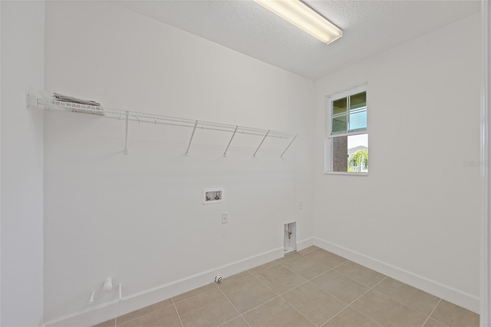 Image 36 of 54 For 32684 Tamarind Grove Lane