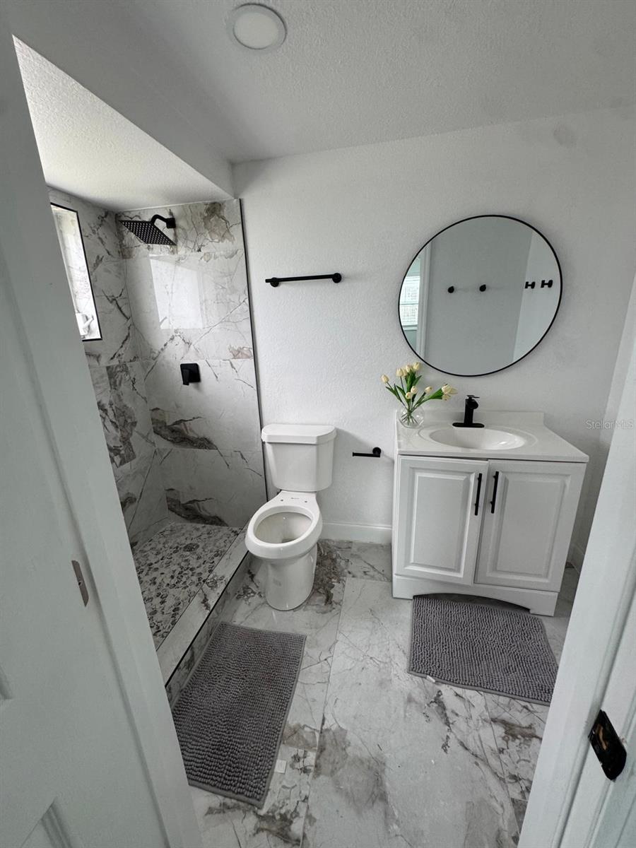 Image 18 of 21 For 6410 Gainsboro Drive