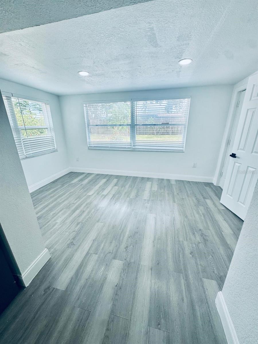 Image 5 of 17 For 6410 Gainsboro Drive