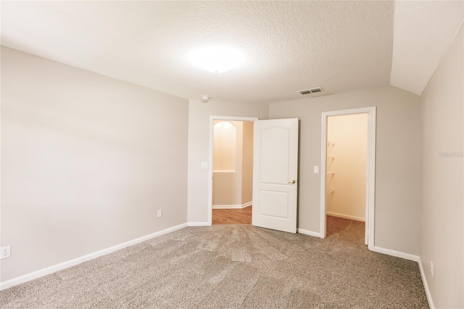 Image 41 of 54 For 2842 Mayflower Loop