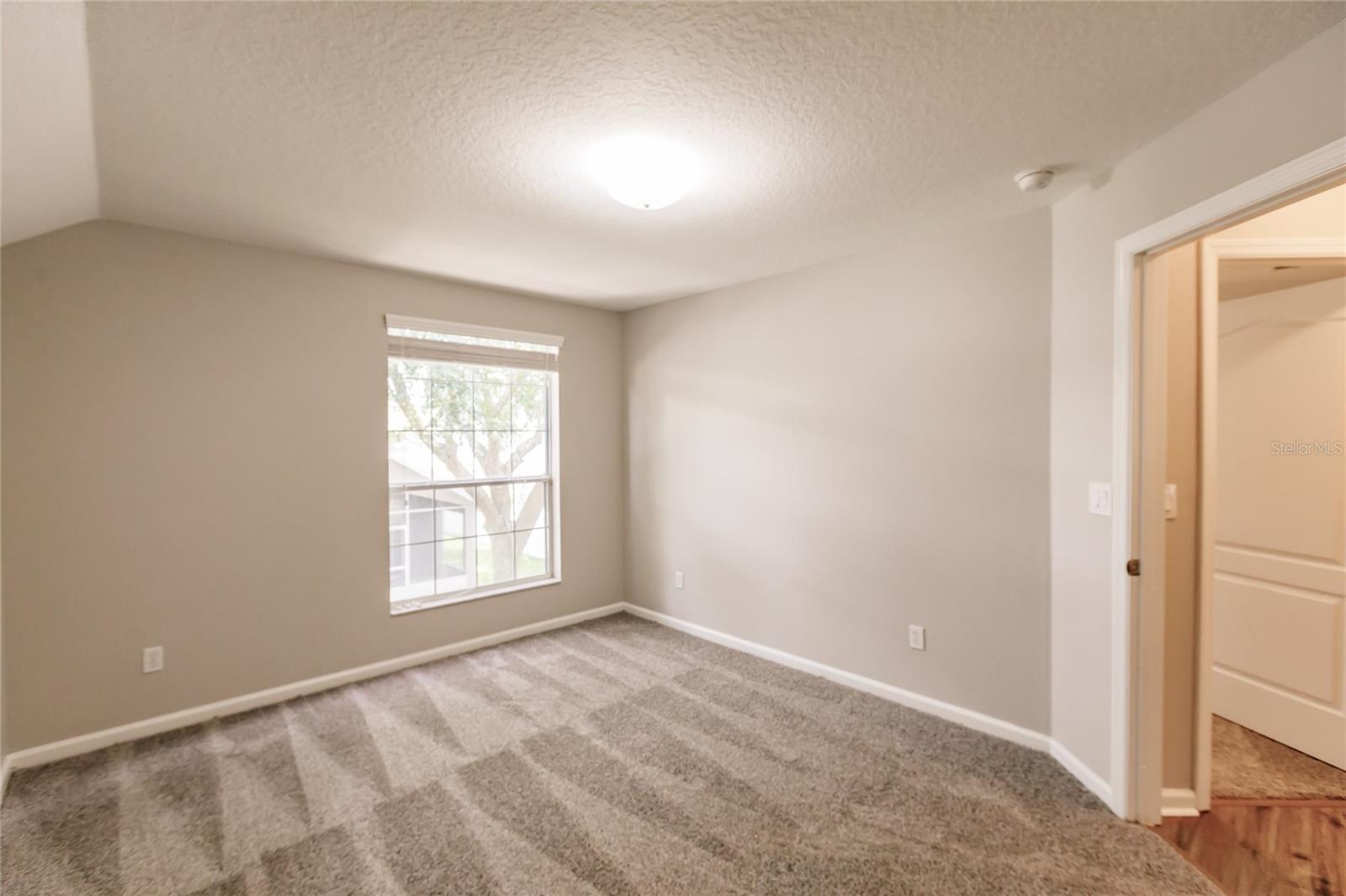 Image 42 of 54 For 2842 Mayflower Loop