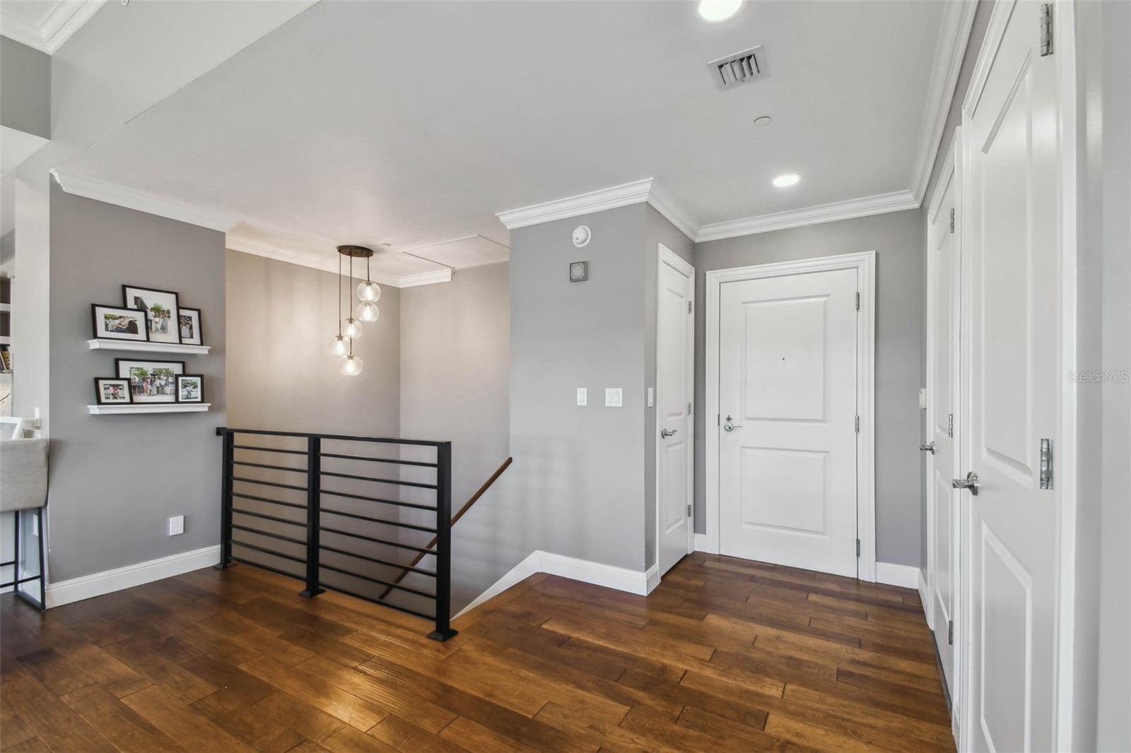 Image 11 of 93 For 450 Knights Run Avenue 401