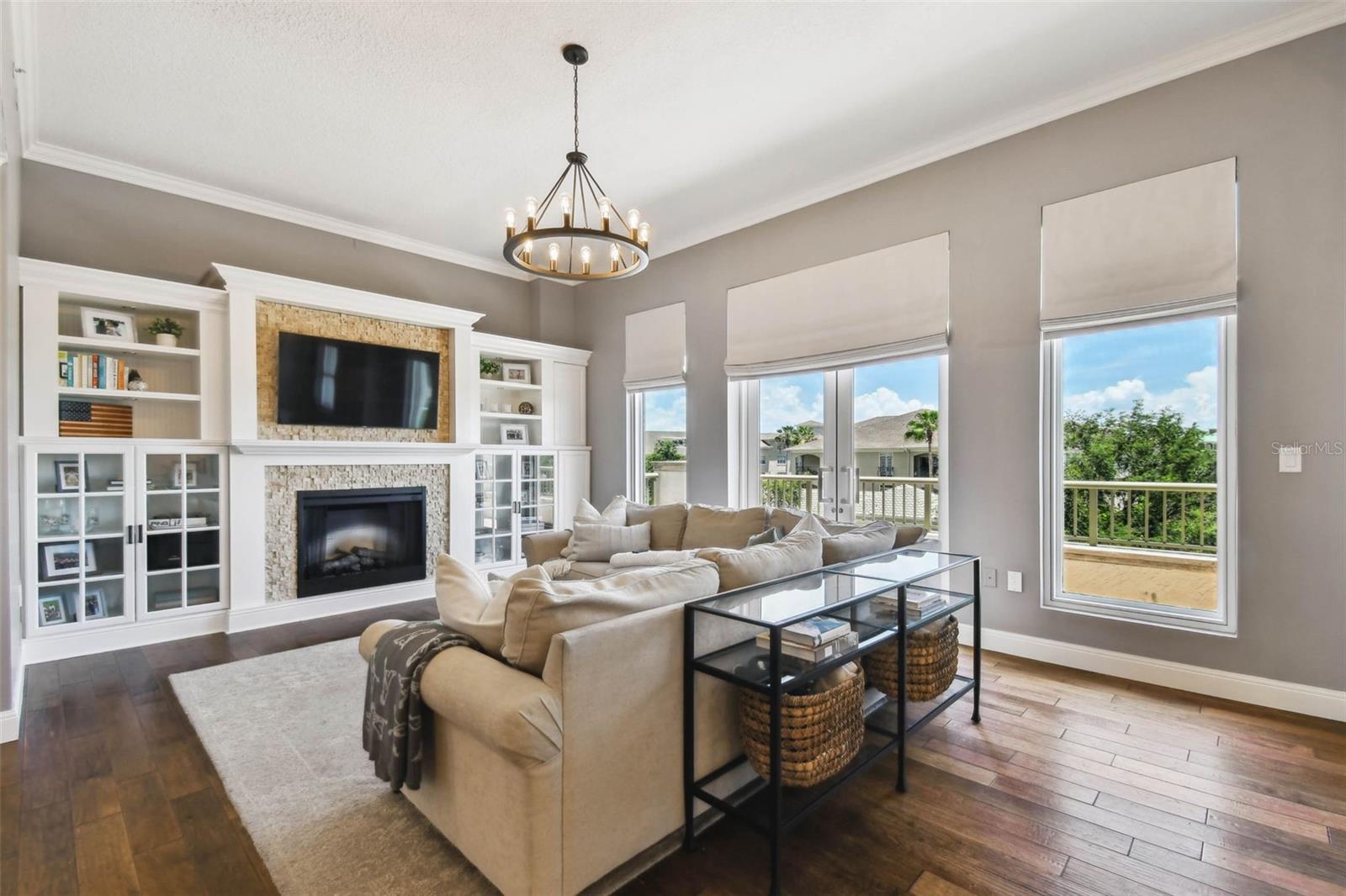 Image 13 of 93 For 450 Knights Run Avenue 401