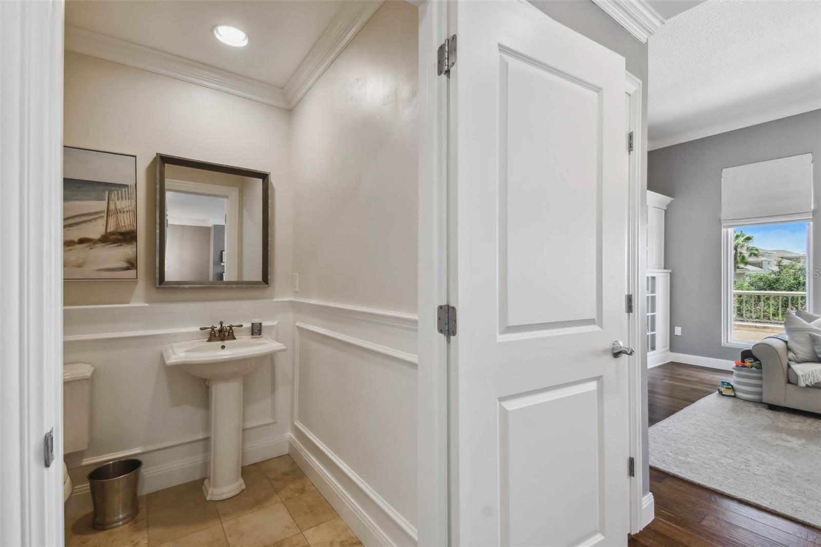 Image 17 of 93 For 450 Knights Run Avenue 401