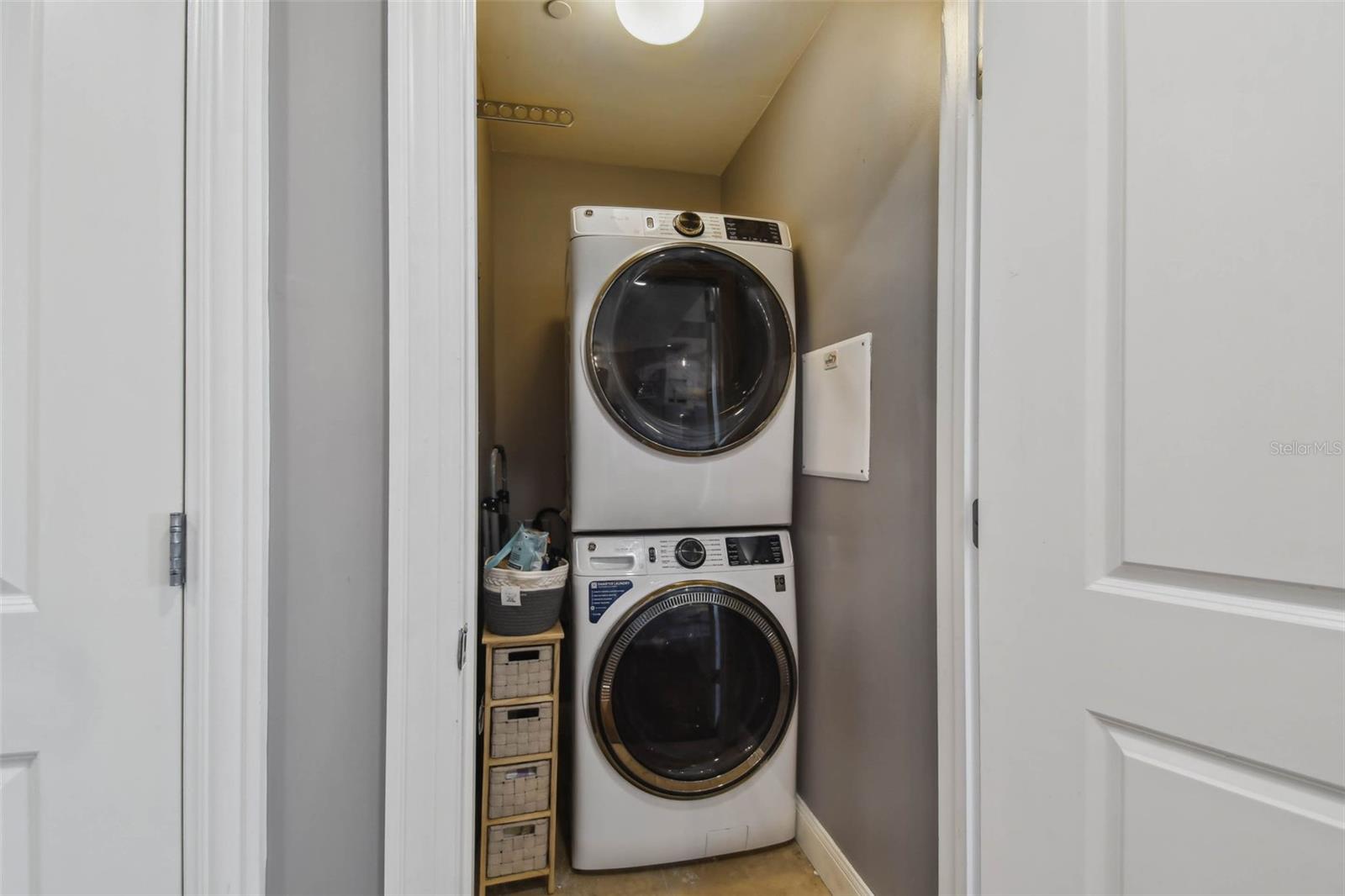 Image 34 of 93 For 450 Knights Run Avenue 401