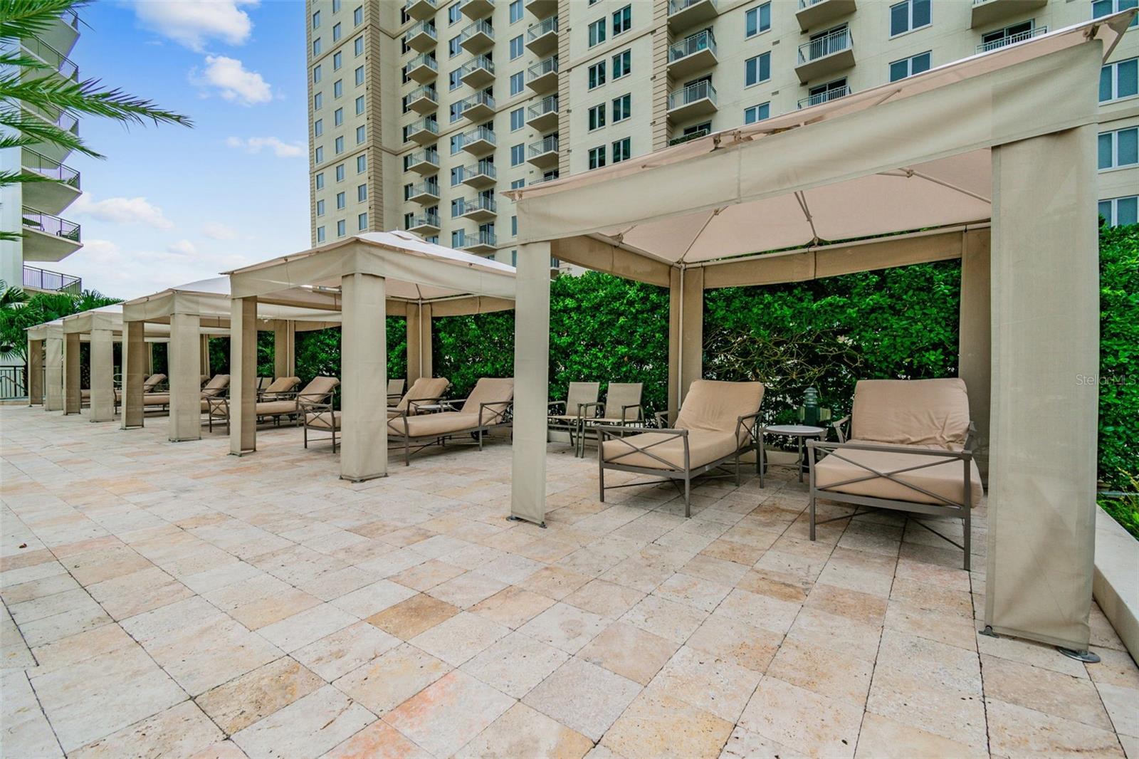 Image 82 of 93 For 450 Knights Run Avenue 401