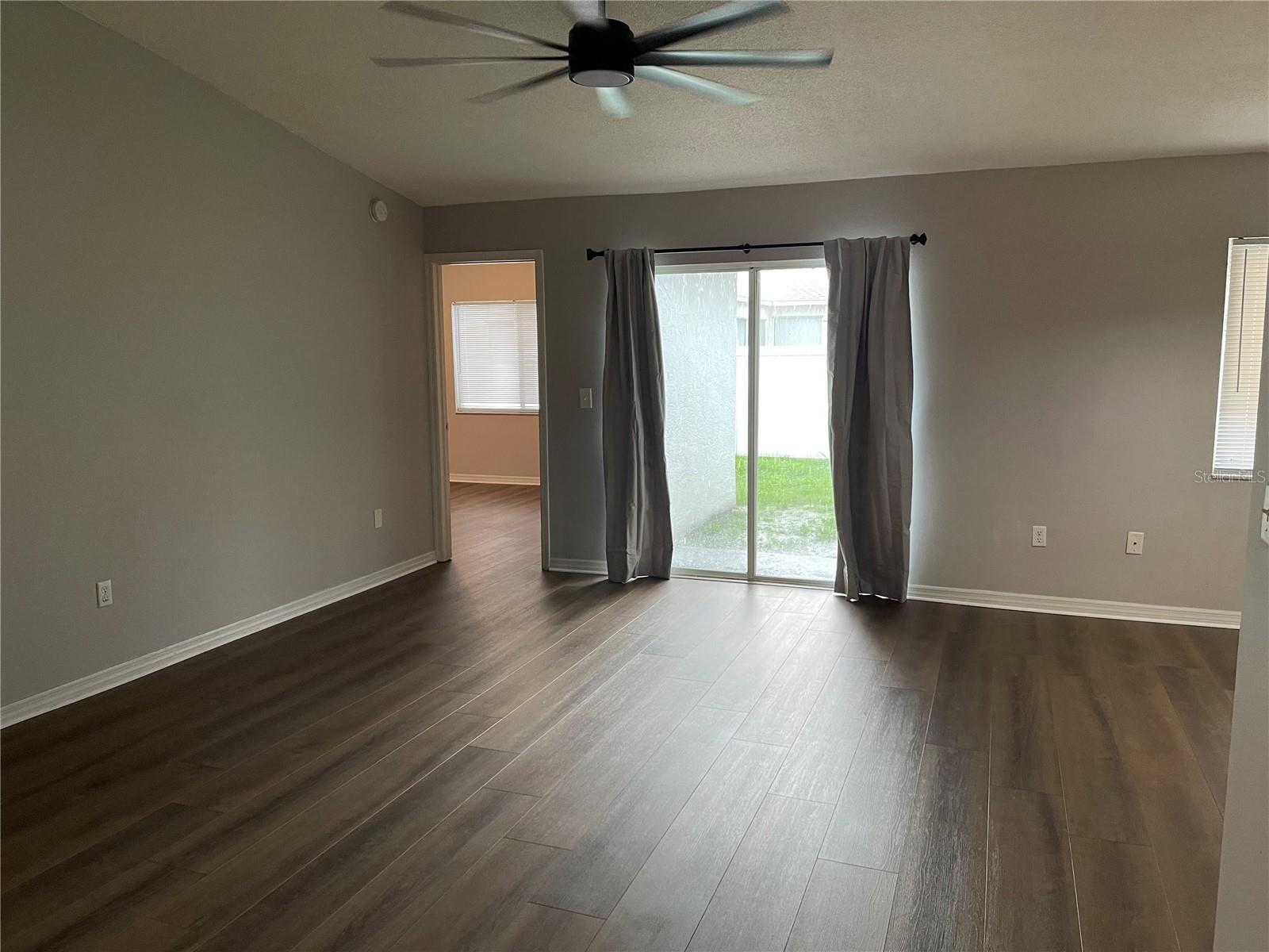 Image 4 of 11 For 1418 Birchstone Avenue