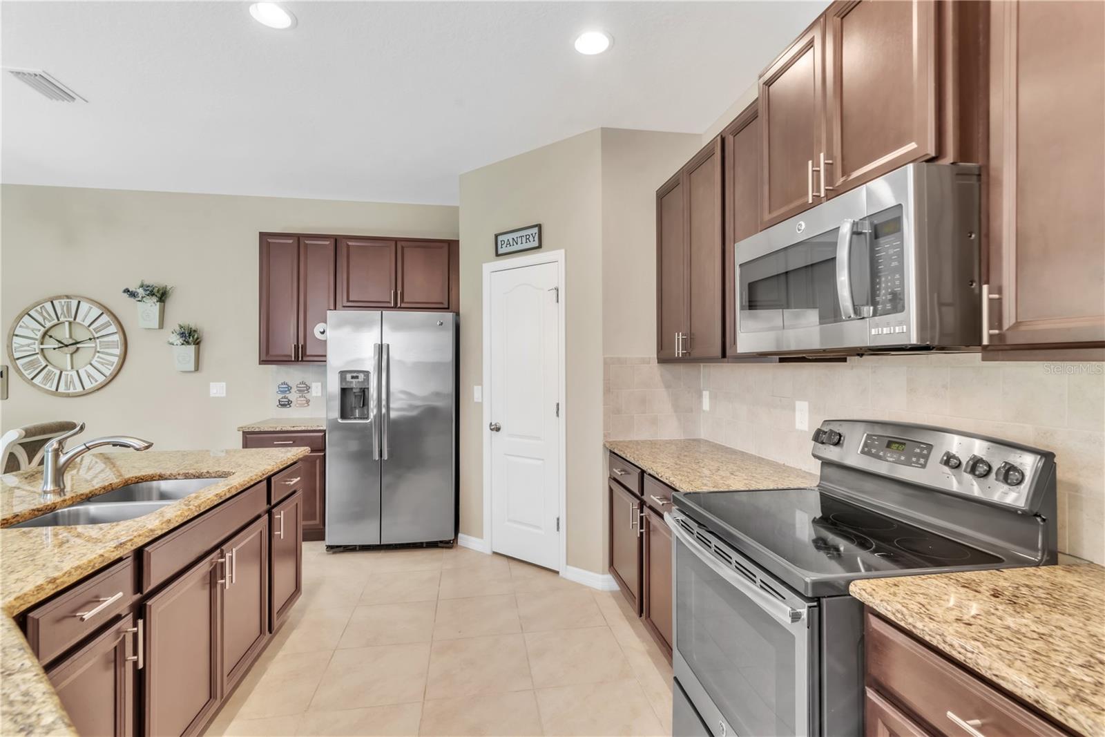 Image 10 of 38 For 8512 Corinthian Way