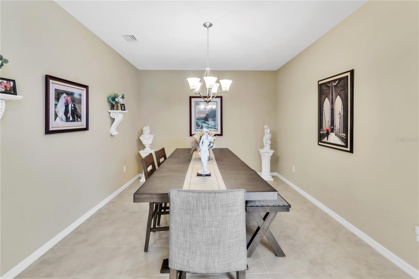 Image 5 of 38 For 8512 Corinthian Way