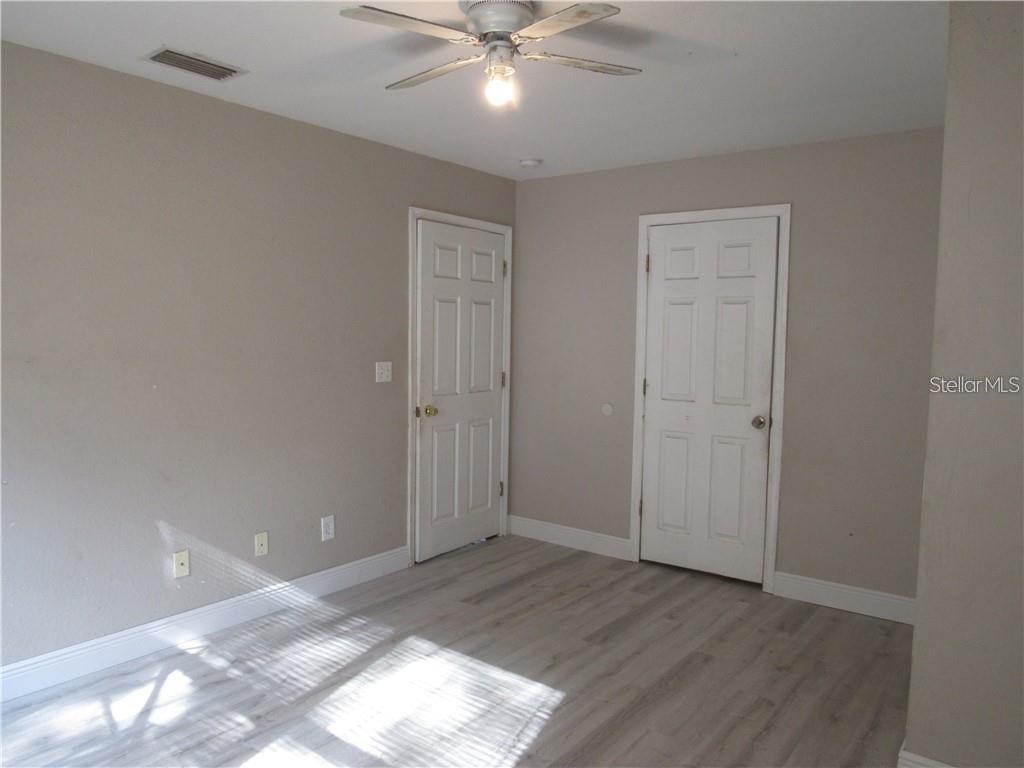 Image 7 of 8 For 8609 Greenwood Avenue