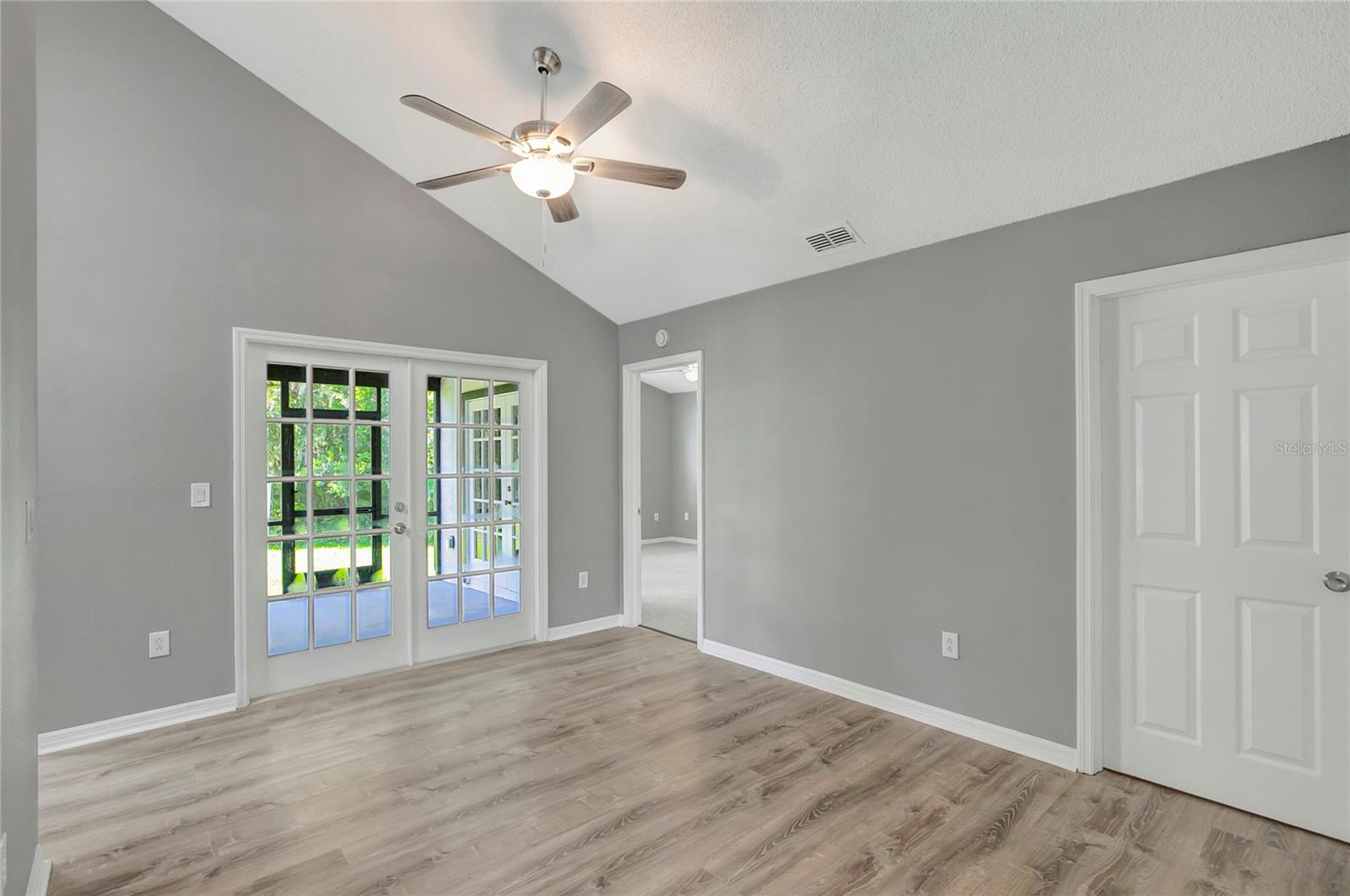 Image 10 of 41 For 7116 Hummingbird Lane