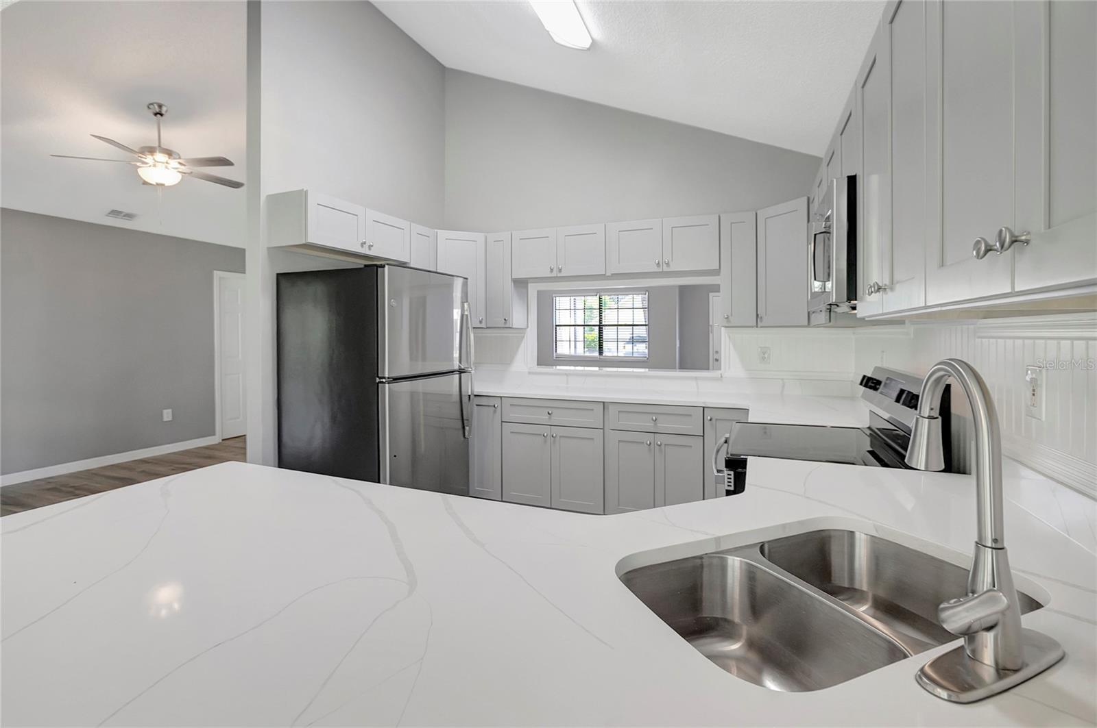 Image 16 of 41 For 7116 Hummingbird Lane