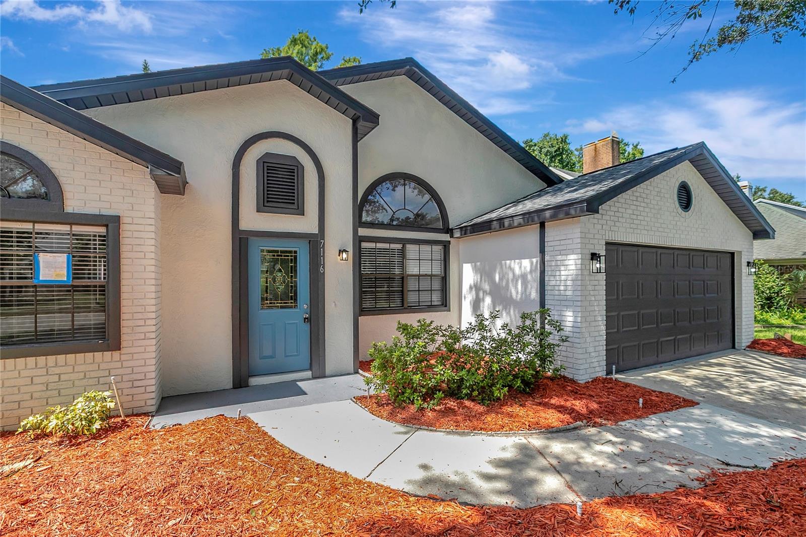Image 4 of 41 For 7116 Hummingbird Lane