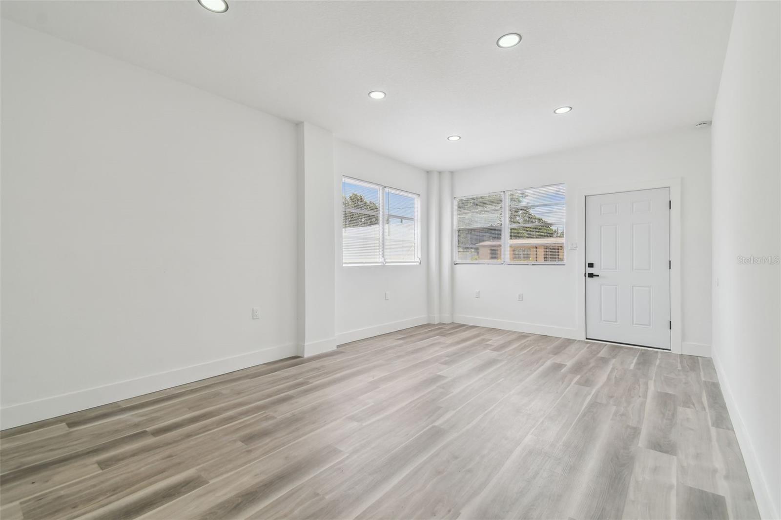 Image 18 of 71 For 3113 Powhatan Avenue