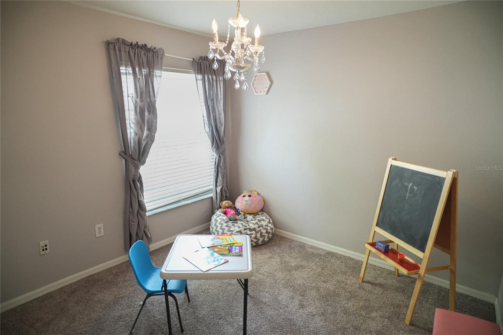 Image 12 of 22 For 25921 Bloomsbury Court