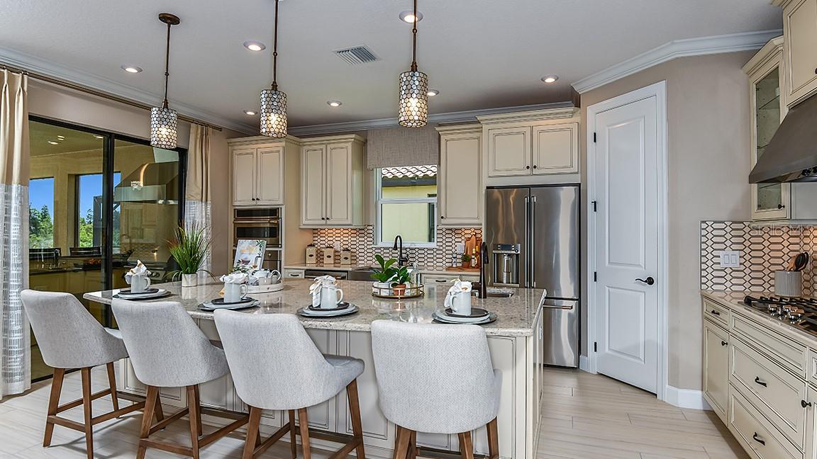 Image 18 of 43 For 29929 Radice Court