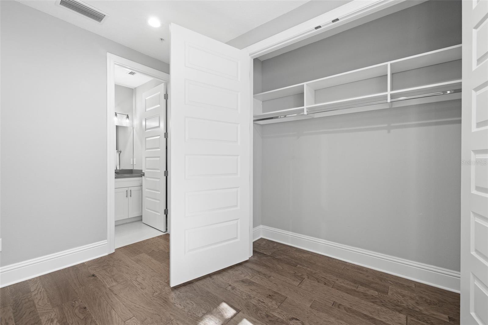 Image 10 of 67 For 123 5th Avenue N