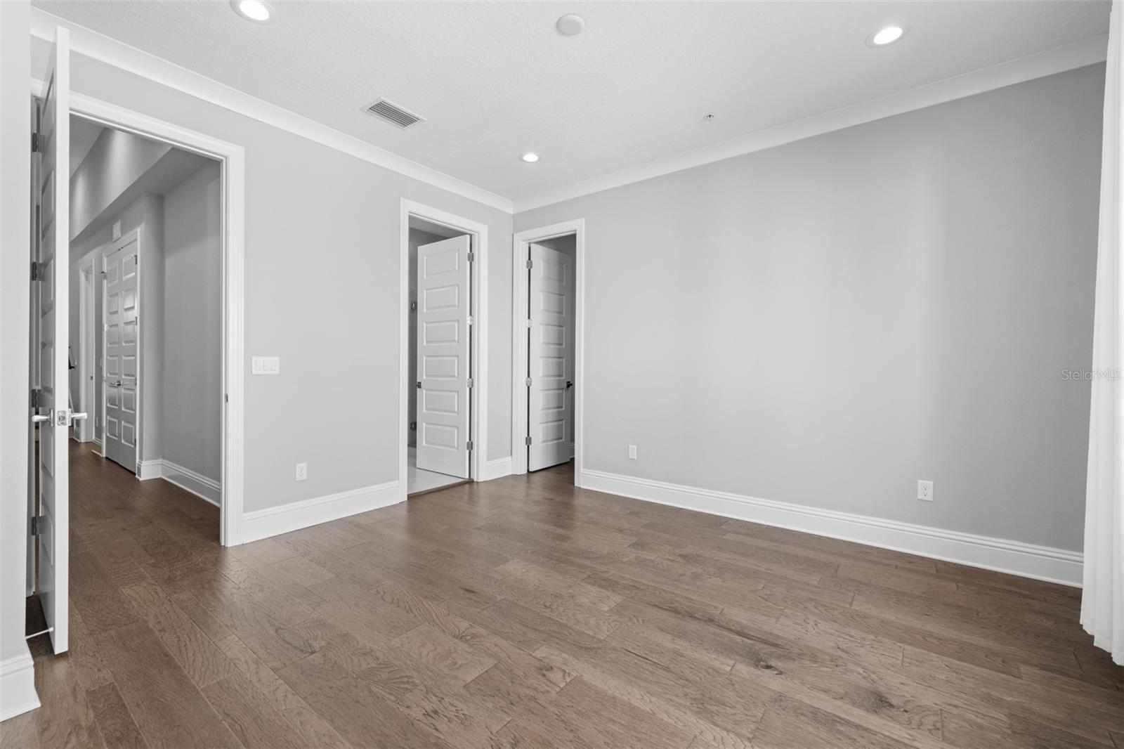 Image 31 of 67 For 123 5th Avenue N