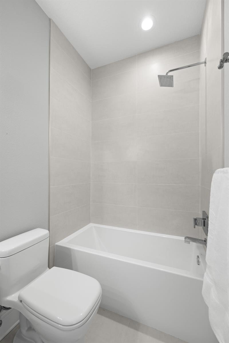 Image 45 of 67 For 123 5th Avenue N