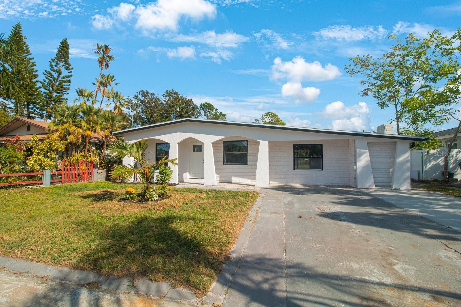 Details for 6318 Renellie Court, TAMPA, FL 33616