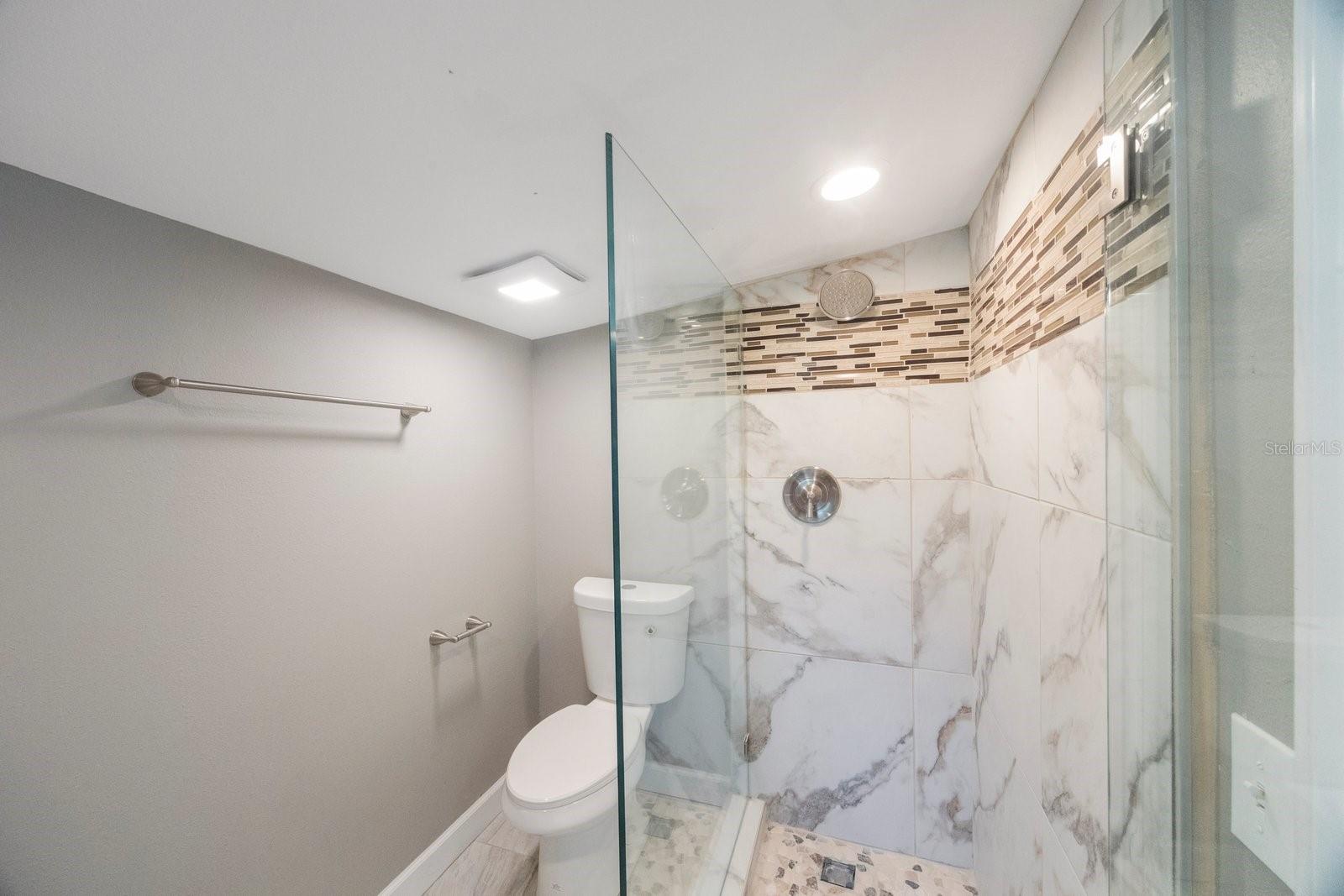 Image 15 of 41 For 6318 Renellie Court