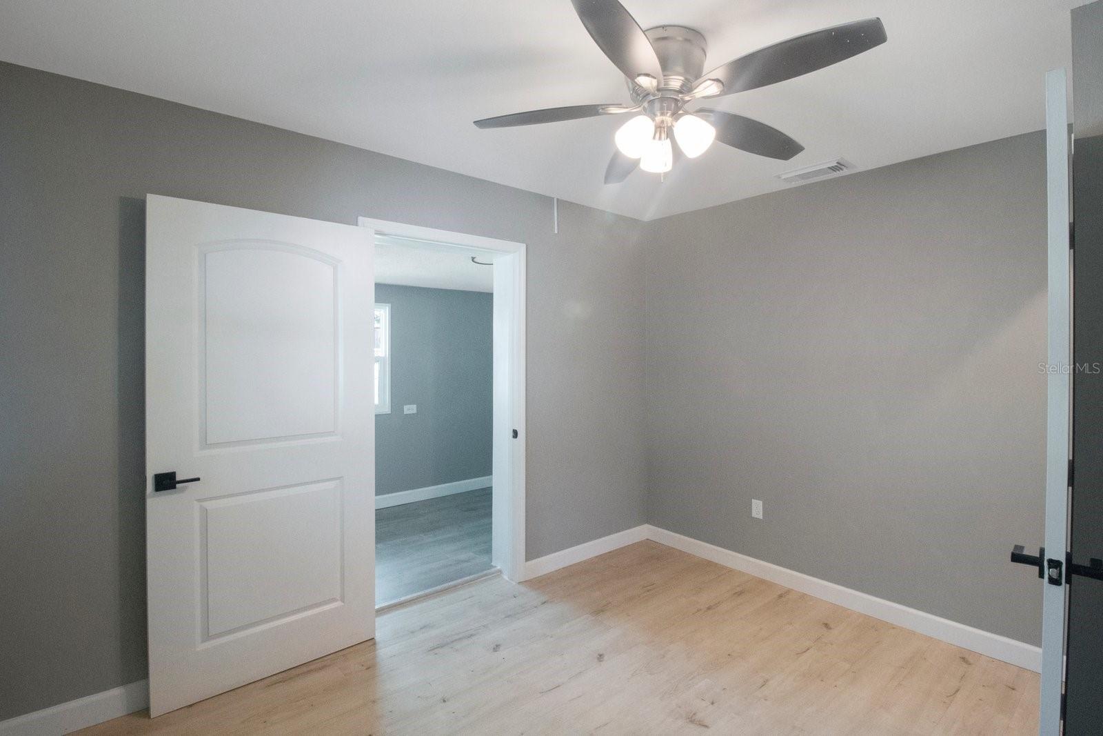 Image 21 of 41 For 6318 Renellie Court