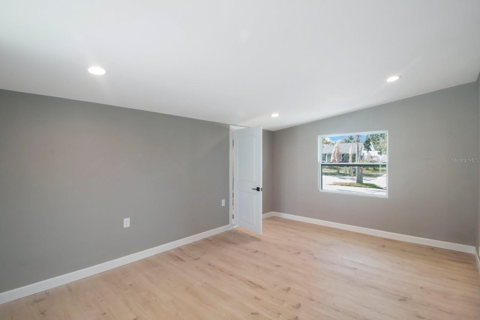 Image 27 of 41 For 6318 Renellie Court