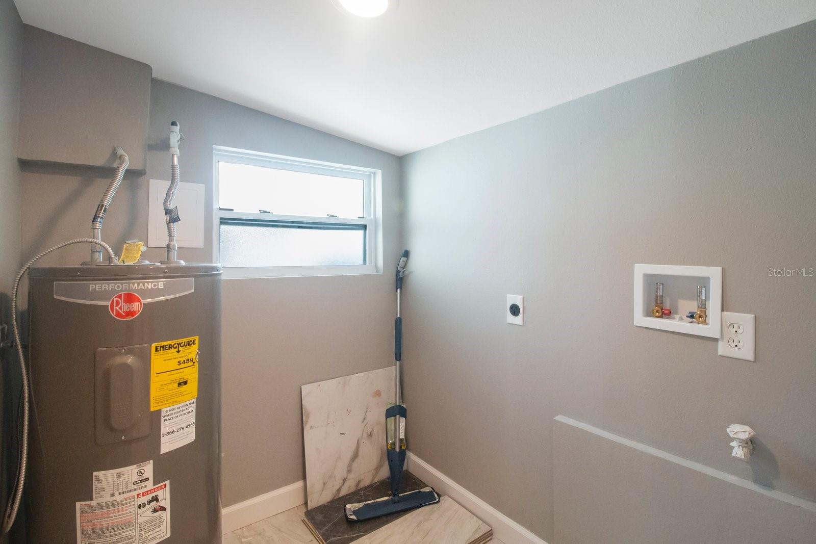 Image 31 of 41 For 6318 Renellie Court