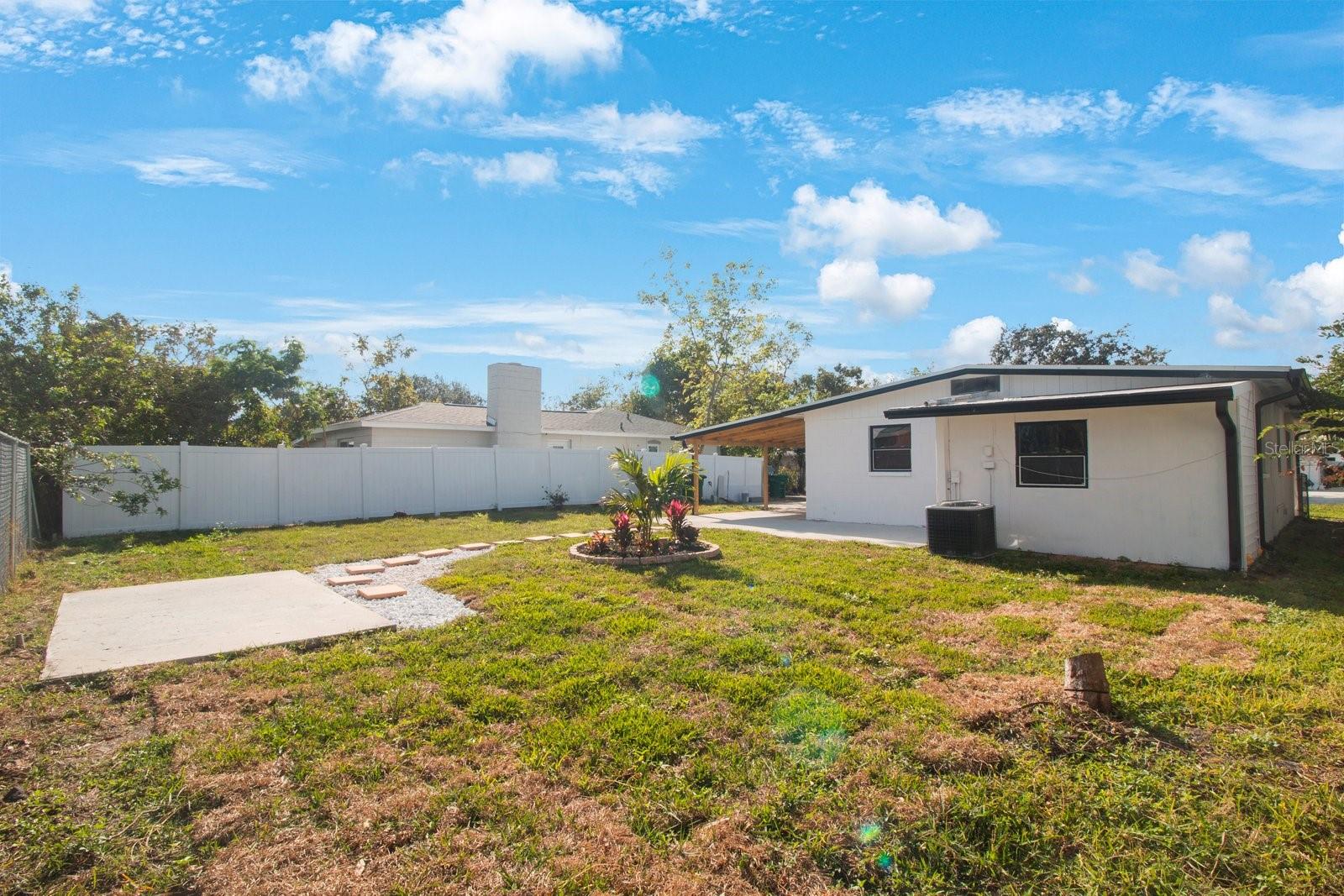 Image 34 of 41 For 6318 Renellie Court