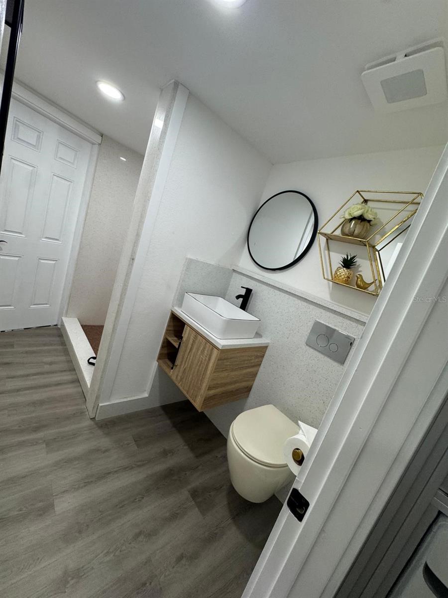 Image 21 of 26 For 6463 1st Avenue N