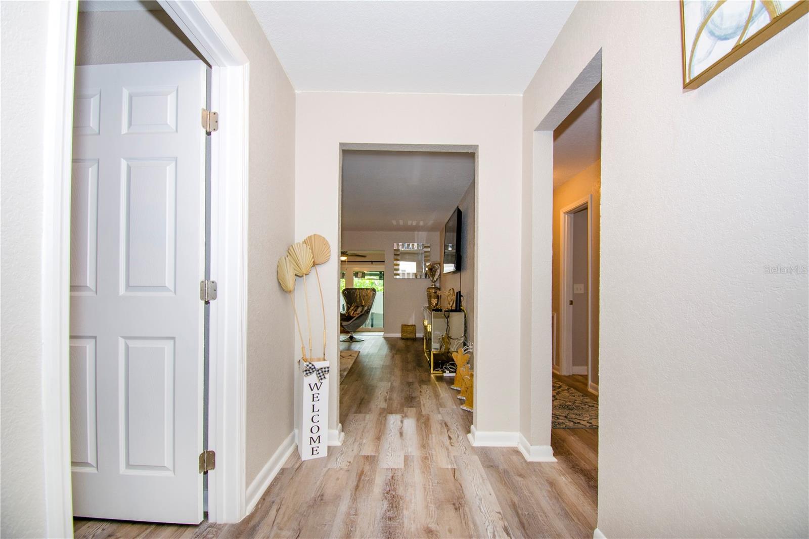 Image 4 of 34 For 1504 Hallam Drive