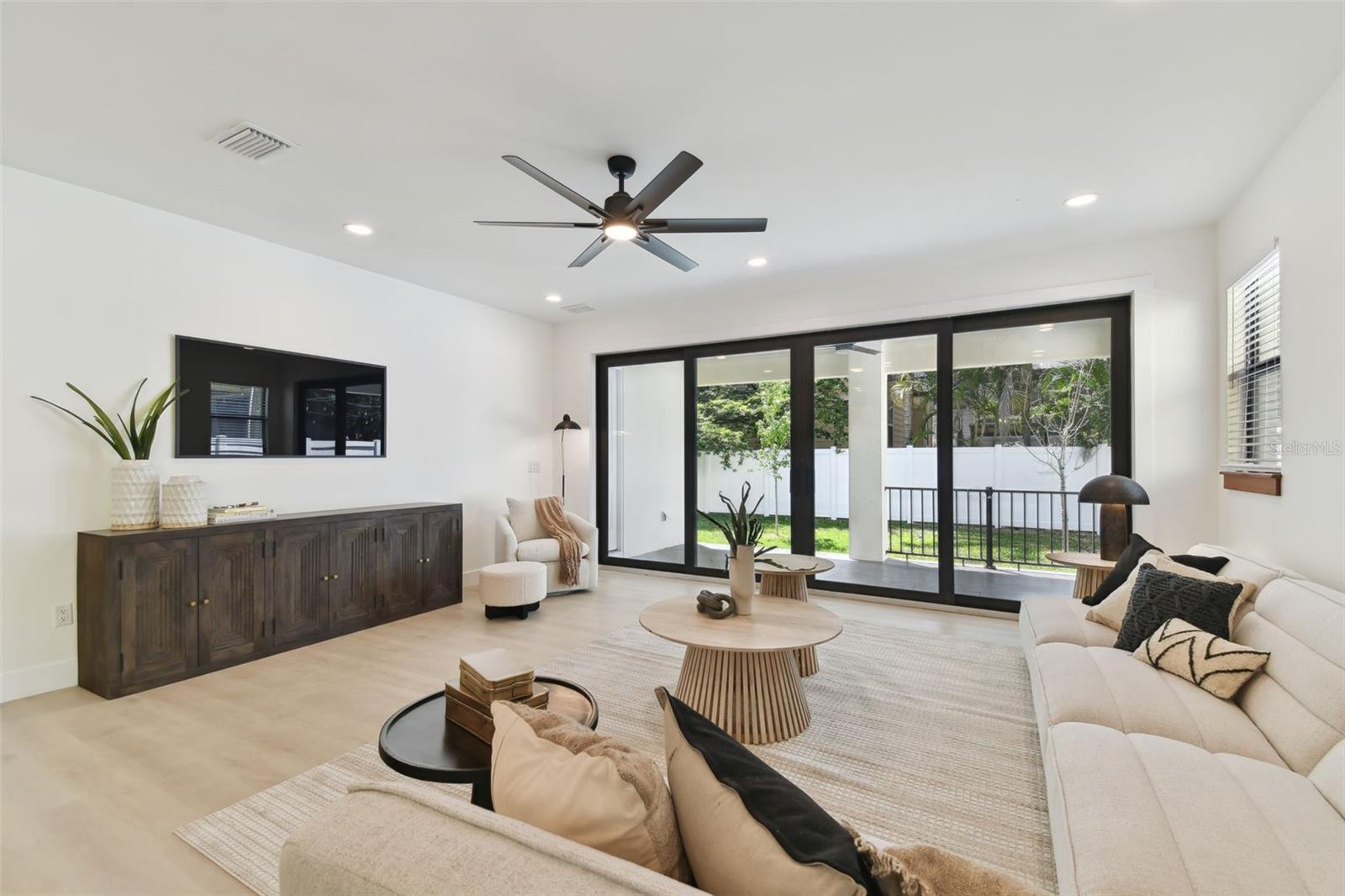 Image 10 of 36 For 6315 Richard Avenue
