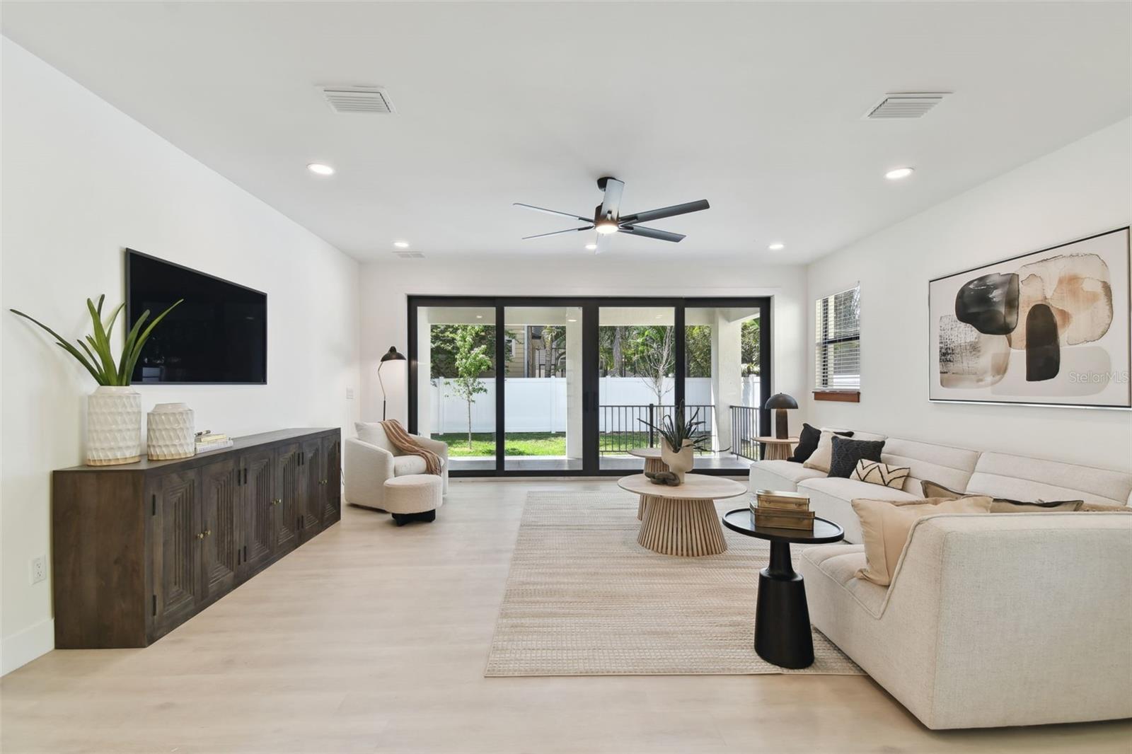 Image 11 of 36 For 6315 Richard Avenue