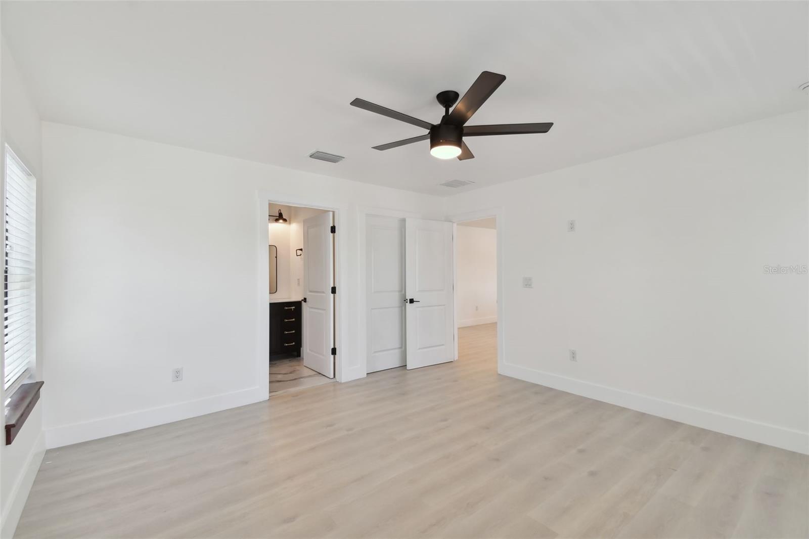 Image 22 of 36 For 6315 Richard Avenue