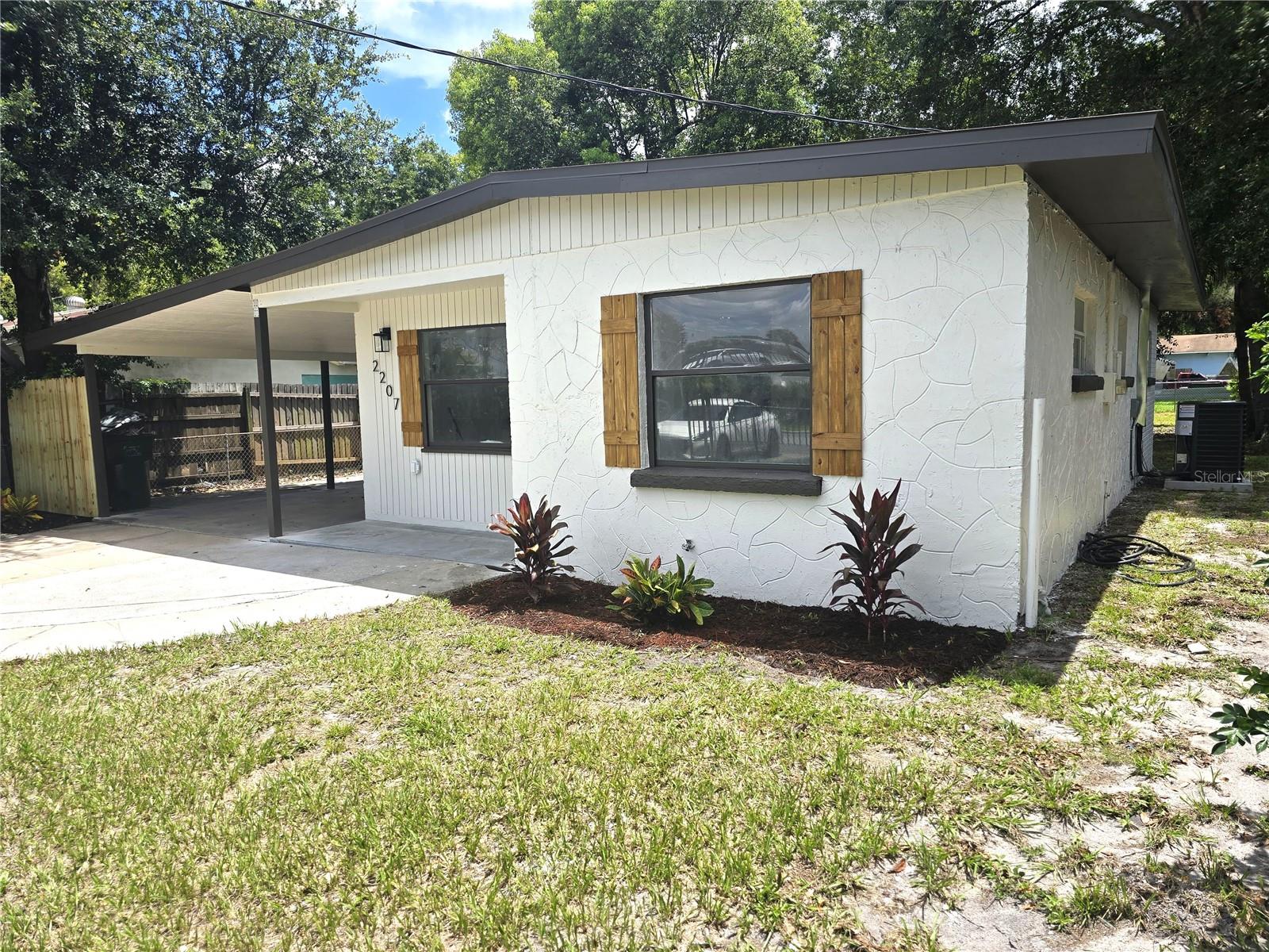 Image 2 of 13 For 2207 Florida Avenue
