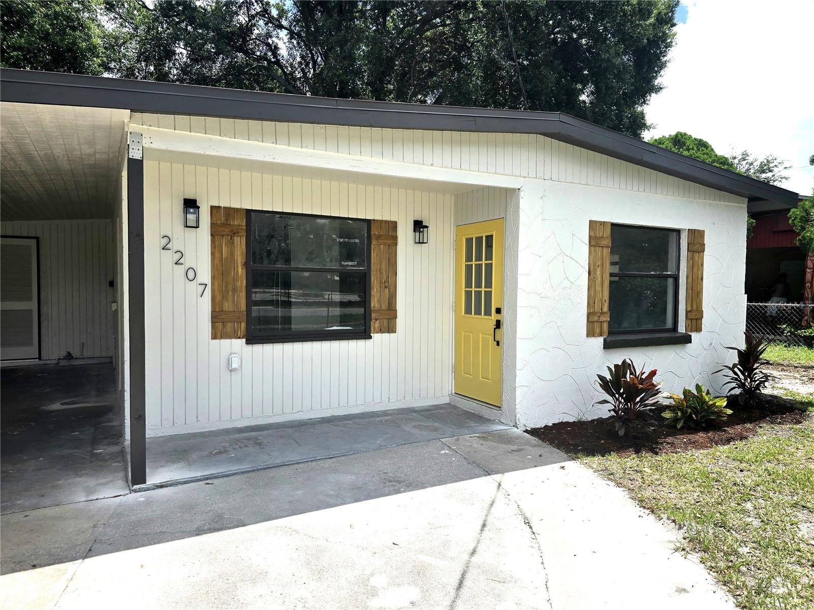 Image 3 of 13 For 2207 Florida Avenue