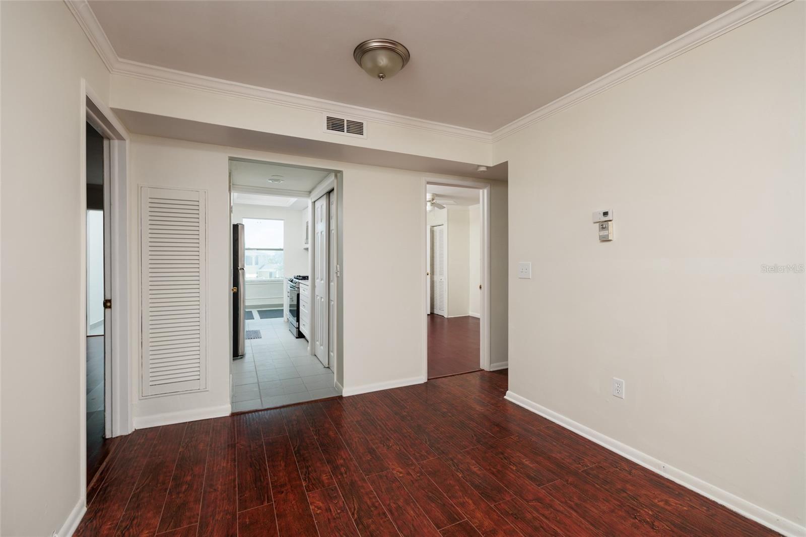Image 12 of 58 For 1893 Shore Drive S 209